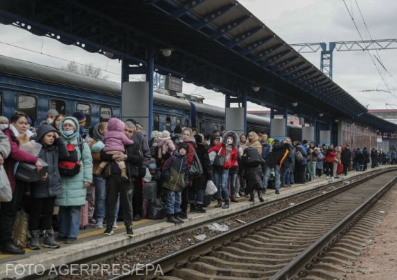 A lengyel kormány jóváhagyta az ukrajnai menekültek befogadásáról szóló törvény tervezetét