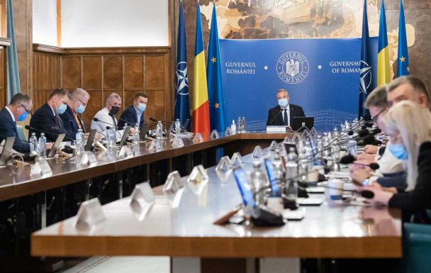 Az ukrajnai menekültek támogatásáról fogadott el sürgősségi rendeletet a kormány