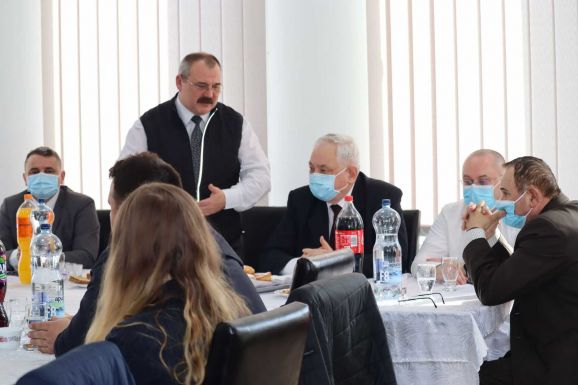 „Passzív ellátás”: a szociális ellátórendszer jelenleg a munkakerülést támogatja leginkább