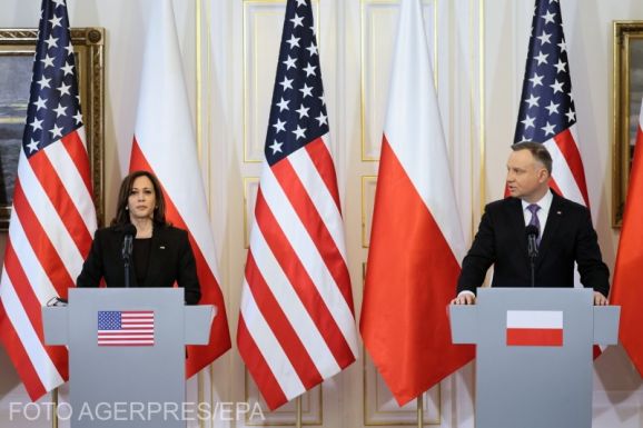 Kamala Harris Varsóban: a NATO-tagállamok minden négyzetcentiméterét megvédjük