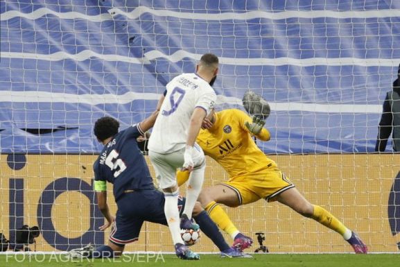 Benzema triplázott, a Real Madrid fordulatos meccsen ejtette ki a Paris SG-t