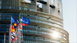 Az EP azonnal elindítaná a jogállamisági eljárást Magyarország és Lengyelország ellen