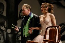 Keserű komédia – Molière Tartuffe-jét mutatja be a Csíki Játékszín