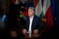 Orbán Viktor békét, szabadságot és egyetértést kívánt a Kárpát-medence magyarságának 