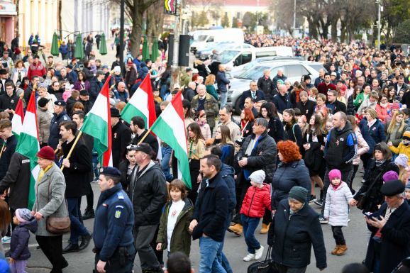 Szatmárnémetiben is több ezren ünnepeltek március 15-én