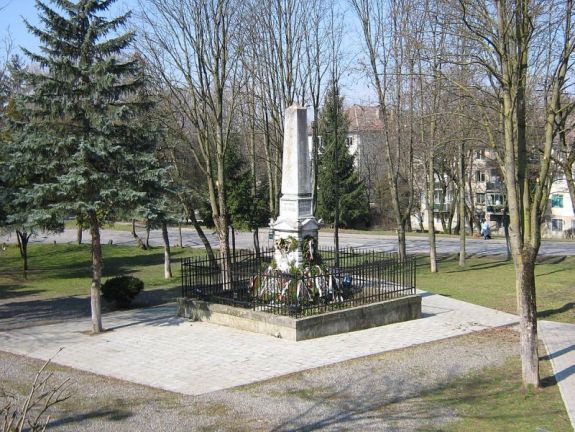 Koszorúzással és díjátadóval emlékeznek a forradalom hőseire Marosvásárhelyen