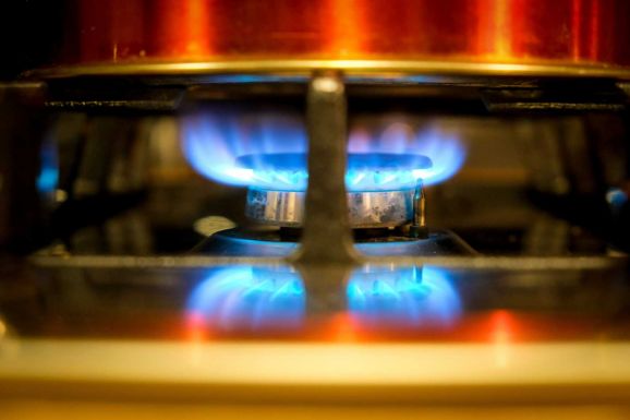 Döntött a kormány: a következő egy évben tovább korlátozzák az energiaárakat
