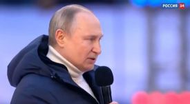 A Krím elcsatolását ünnepelték, amikor Putyin beszéde közben megszakították az élő közvetítést az orosz állami tévében