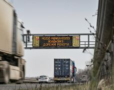 Ukránul is olvashatók az utazási információk a magyarországi gyorsforgalmi utakon
