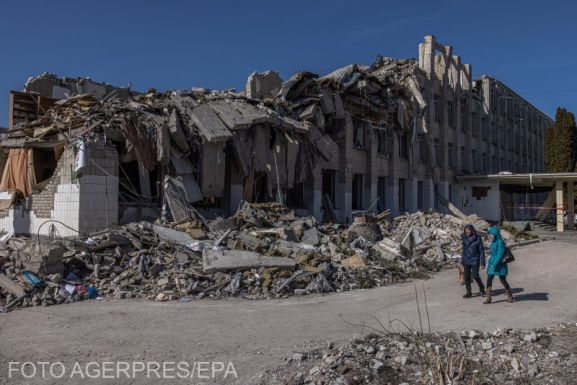 Semmibe veszik az orosz ultimátumot Mariupol ukrán védői