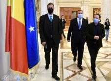 PNL: rendszeresen ki kell értékelni a miniszterek tevékenységét