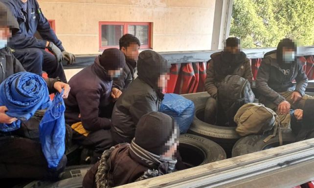 Munkaközvetítésnek álcázott embercsempészet ügyében vizsgálódik az ügyészség