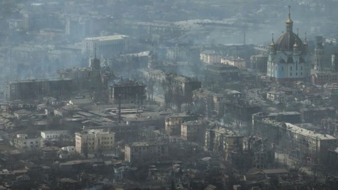 Mariupol polgármestere: az orosz csapatok le akarják törölni a várost a Föld színéről
