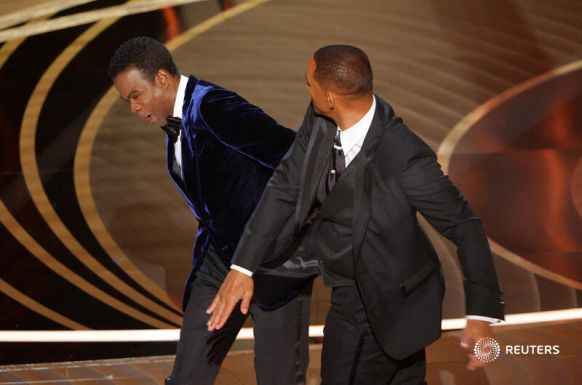 Döbbenet az Oscar-gálán: Will Smith megütötte Chris Rockot és élő adásban káromkodott
