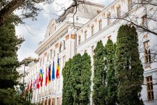 Előfelvételi rendszert vezet be a marosvásárhelyi orvosi egyetem