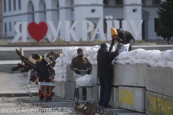 Ukrán vezérkar: az orosz erők nem tettek le Kijev körbezárásának tervéről