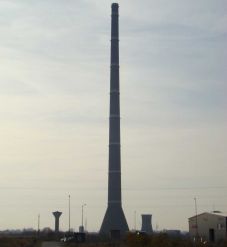 Kilátóvá alakítanának át egy nagybányai gyárkéményt 