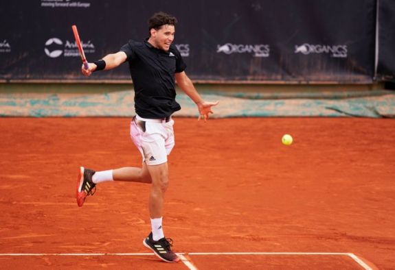 Dominic Thiem visszatért, kikapott, koronavírusos lett