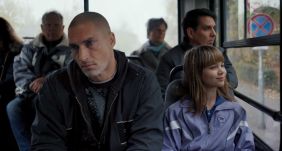 Ketrecharcosból díjazott filmszínész – így készült Kis Hajni első mozifilmje, a Külön falka