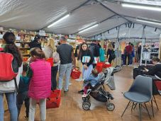 Több tucat ukrán családnak segítenek Maros megyében 