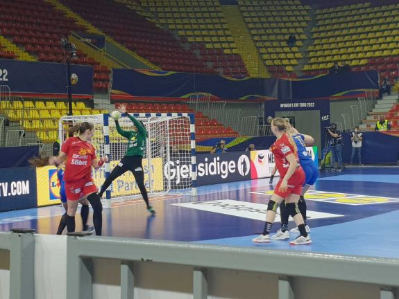 Női kézi Eb:  a románokat legyőző Montenegró elődöntőbe jutott