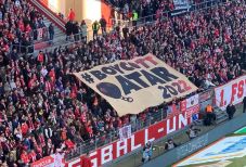 Németország-szerte a katari vébé bojkottjára szólítottak fel a szurkolók