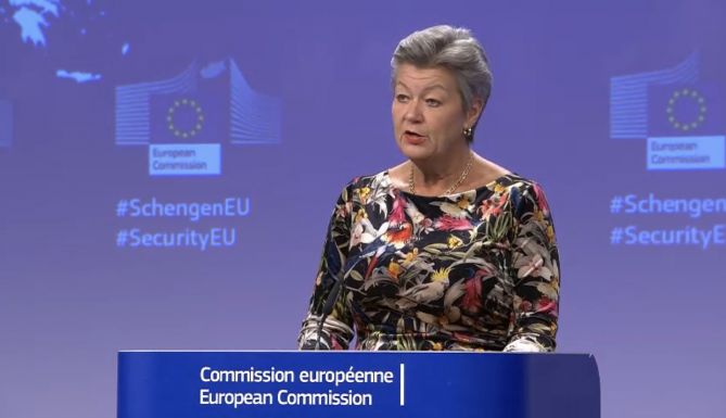 Az Európai Bizottság szerint Bulgária, Románia és Horvátország csatlakozhat a schengeni térséghez