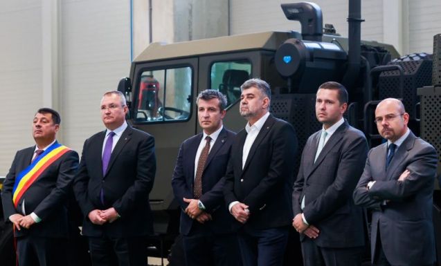 Elfelejtették meghívni a hadiipari gyárlátogatásra a védelmi minisztert