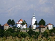 Bukarestben tiltakoznak az illyefalviak az autópálya nyomvonala ellen
