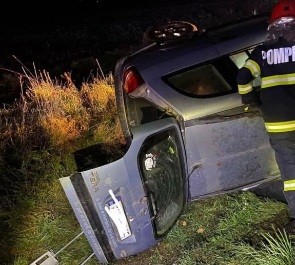 Személykocsi és kamion ütközött, két ember meghalt