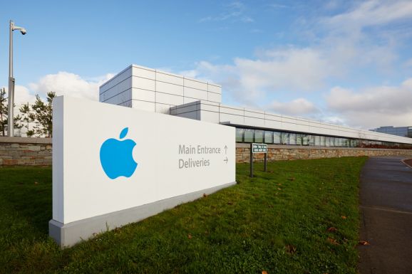 Az Apple lehet a Manchester United új tulajdonosa?
