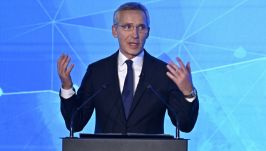 FRISSÍTVE - Stoltenberg Bukarestben: a NATO bővítése nem Oroszország ellen irányul 