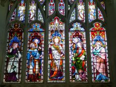 Tíz év alatt 5,5 millió keresztény tűnt el Angliából és Walesből