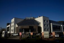 Közel félmillió jogsi jár le december és február között