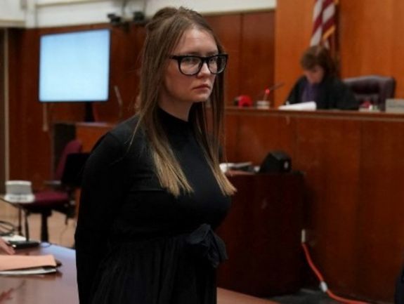 Új életet kezdene a világ leghíresebb szélhámosnője, Anna Sorokin