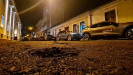 A brit herceg kedvéért gyorsabban újítottak fel egy utcát Kolozsváron