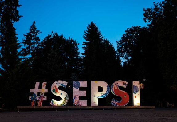 Sepsiszentgyörgyön nyílt meg az első határon túli írórezidencia
