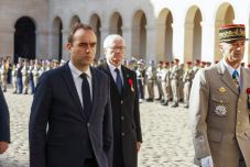 Kétezer ukrán katona utazhat franciaországi továbbképzésre