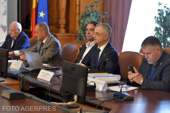 Hétfőn fogadja el a parlamenti különbizottság az igazságügyi törvénytervezetekről szóló jelentéseket