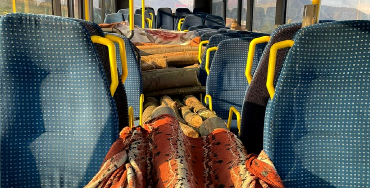 Utasok helyett lopott fát szállított egy buszsofőr Nagybányán