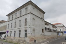 Elbarikádozta magát egy román embercsempész rab a győri börtönben