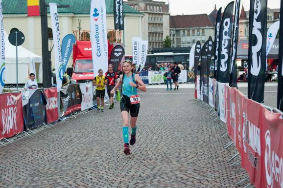 Közel 4 km-t úszik, 180-t kerekezik, 42-t fut: így lett vasember a nagyváradi újságírónőből