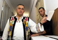 Büntetlenül megúszta Gheorghe Funar, hogy a „lovak nyelvének” nevezte a magyart