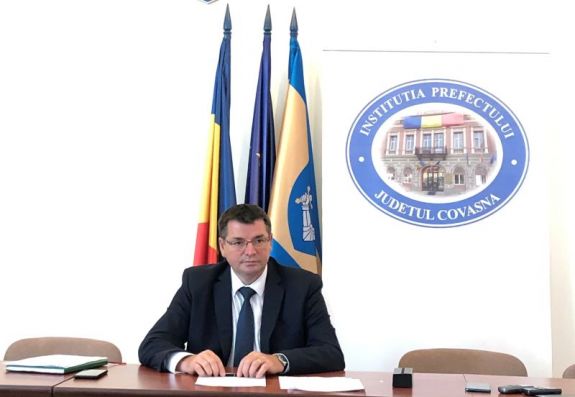 Kovászna megyei prefektus: köztisztviselők esetében nem alkalmazható a távmunka