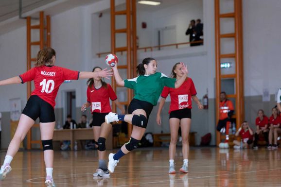 Sportolói utalványokat kaphatnak a klubokhoz leigazolt ifjú sportolók