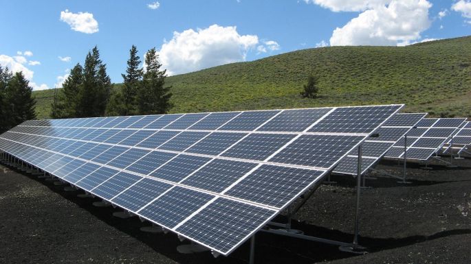Napelemparkokat épít az OMV Petrom volt bányatelepek helyén