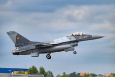 Rossz minőségű kerozin kerülhetett a vadászgépekbe, több mint 32 millió lej a légierő kára