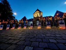 Csíkszeredában is fejet hajtottak október 6-a alkalmából