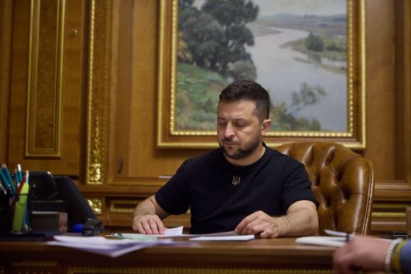 Zelenszkij: Moszkva nem áll készen nukleáris fegyver bevetésére, de a kommunikáció is veszélyes