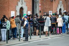 Év eleje óta több ezer alkalommal ítélték el a belga menekültügyi ügynökséget